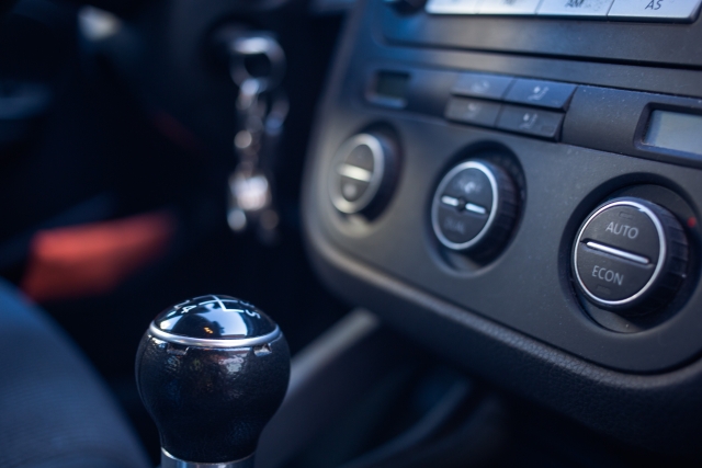 株式会社ジャストライト浪岡 智がお送りする車の「暖房とＡ／Ｃボタン」についてのイメージ画像