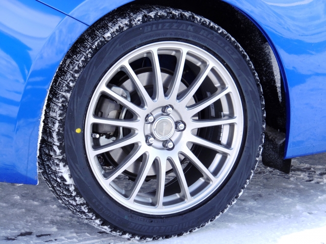 株式会社ジャストライト浪岡 智がお送りする車の「スタッドレスタイヤ」についてのイメージ画像